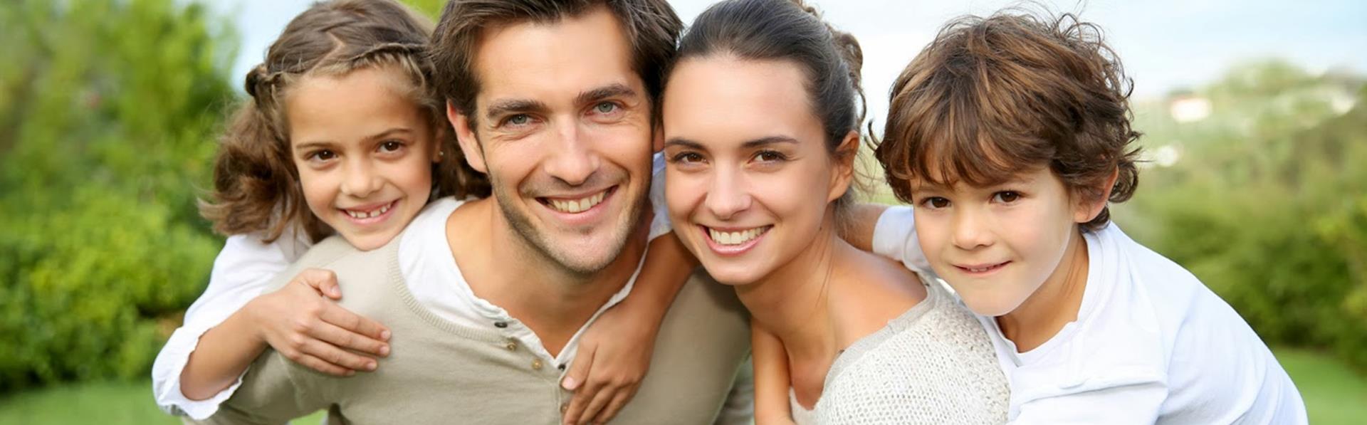 familia sorrindo (Copy)